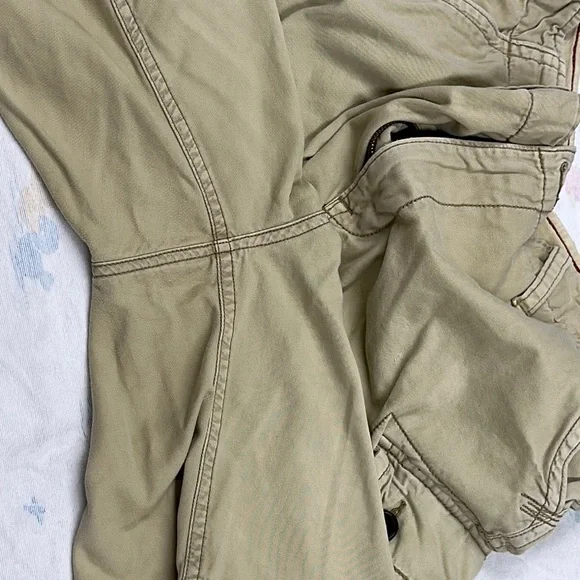 American Eagle Outfitters Tan Cargo Shorts Relaxed Fit - Picture 7 of 8